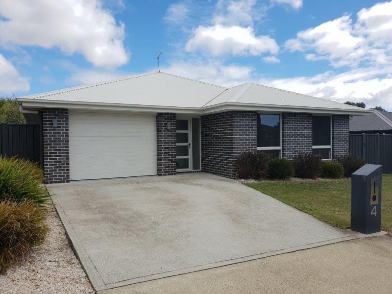 1/4 Allison Court, Stony Rise TAS 7310