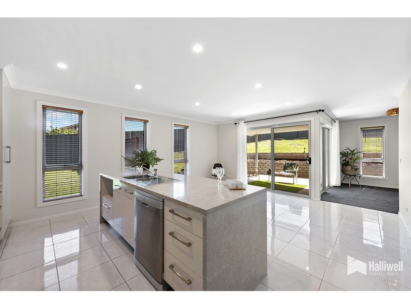 10 Spring Grove, Latrobe TAS 7307