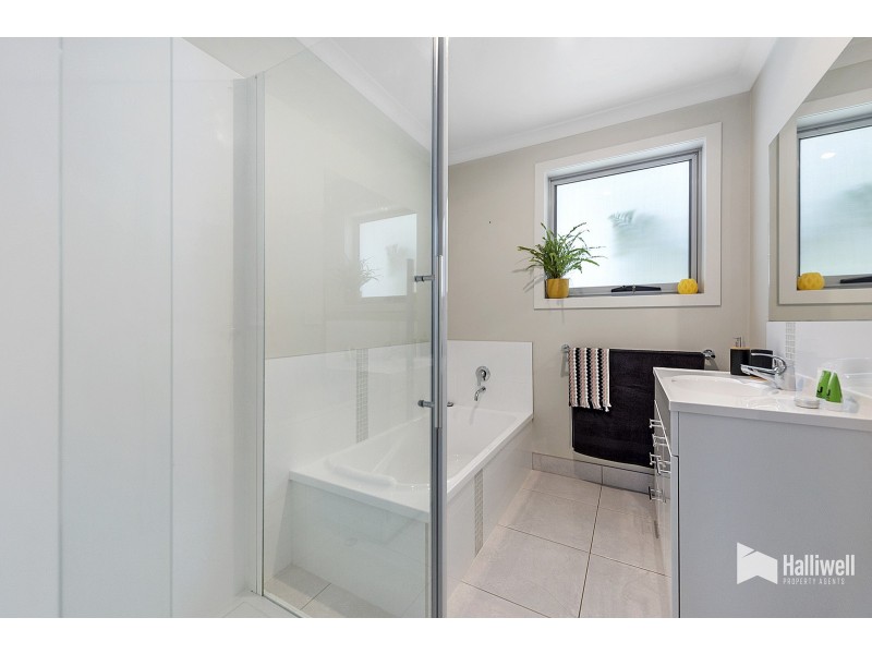 10 Spring Grove, Latrobe TAS 7307