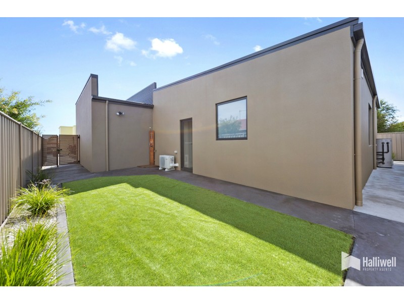 4/122A North Fenton Street, Devonport TAS 7310