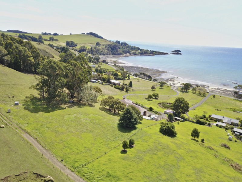 257 Penguin Road, West Ulverstone TAS 7315