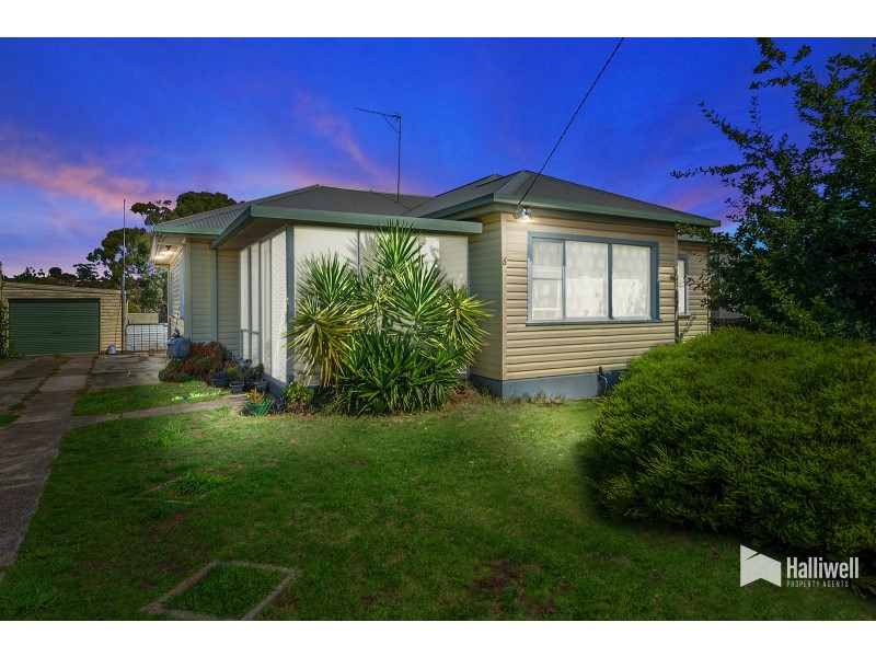5 Middle Road, Devonport TAS 7310