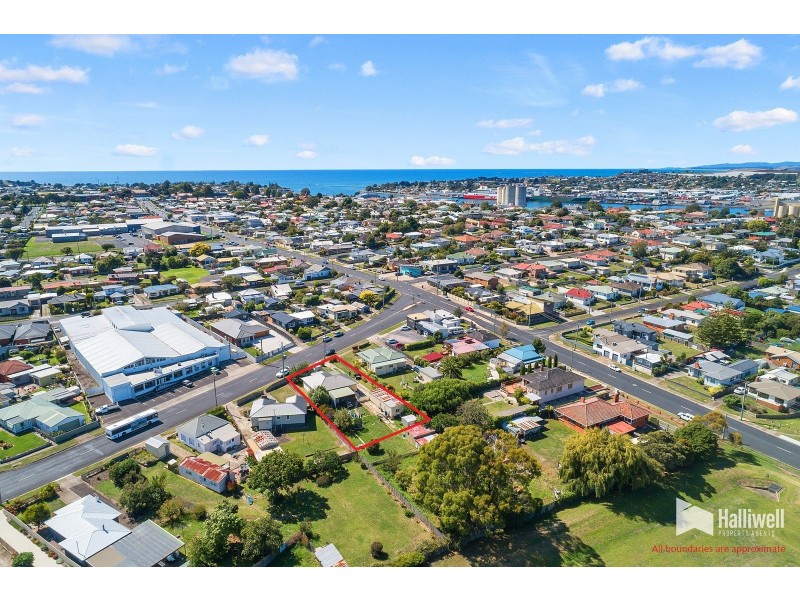 5 Middle Road, Devonport TAS 7310