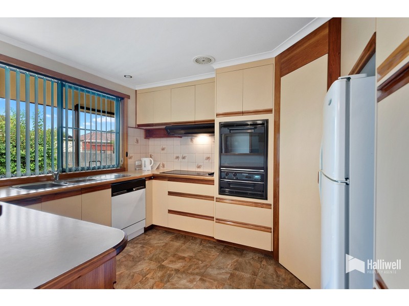 11 Regent Court, Devonport TAS 7310