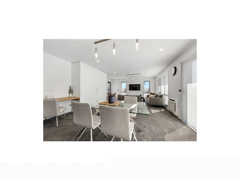 2/14 Henry Street, Devonport TAS 7310