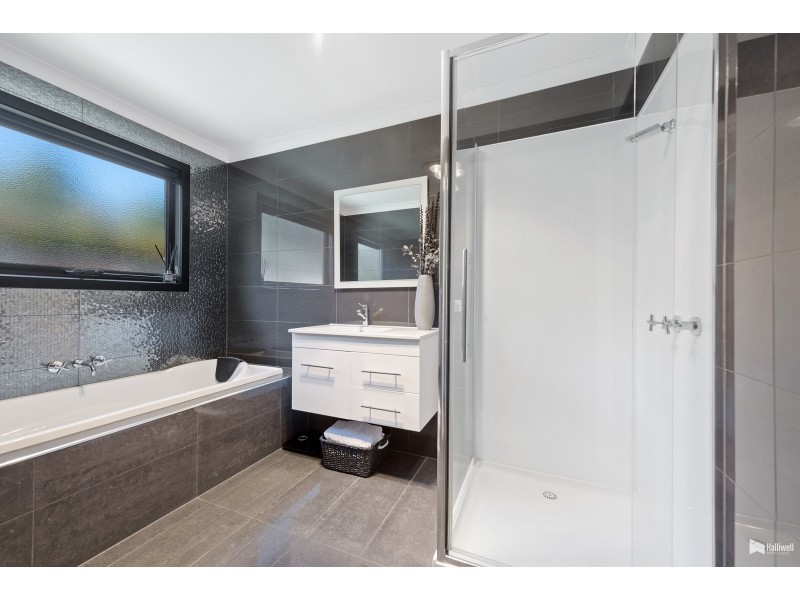 5 Donvista Drive, Don TAS 7310