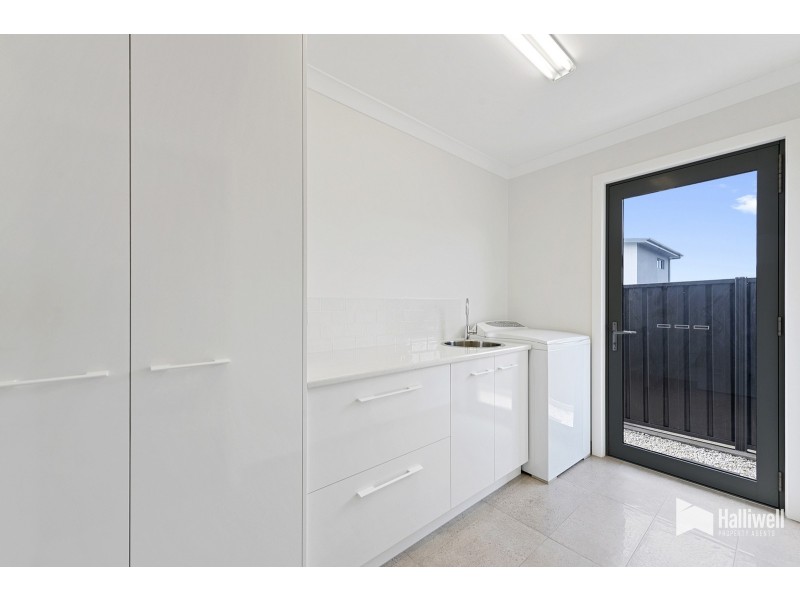 11 Franklin Court, Shearwater TAS 7307