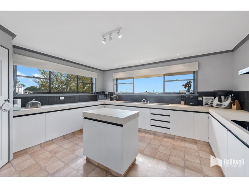 37 Shaw Street, Miandetta TAS 7310