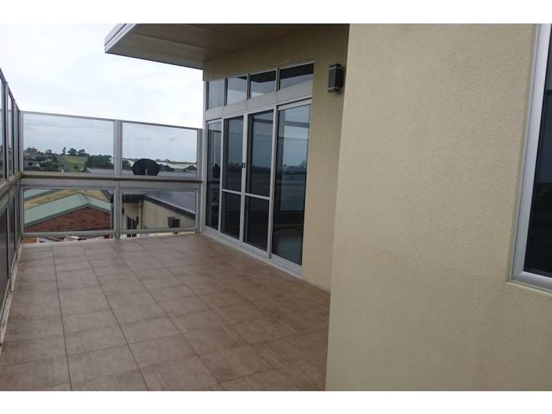 1/136 Caroline Street, East Devonport TAS 7310