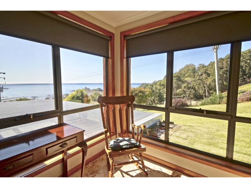 243 Penguin Road, West Ulverstone TAS 7315