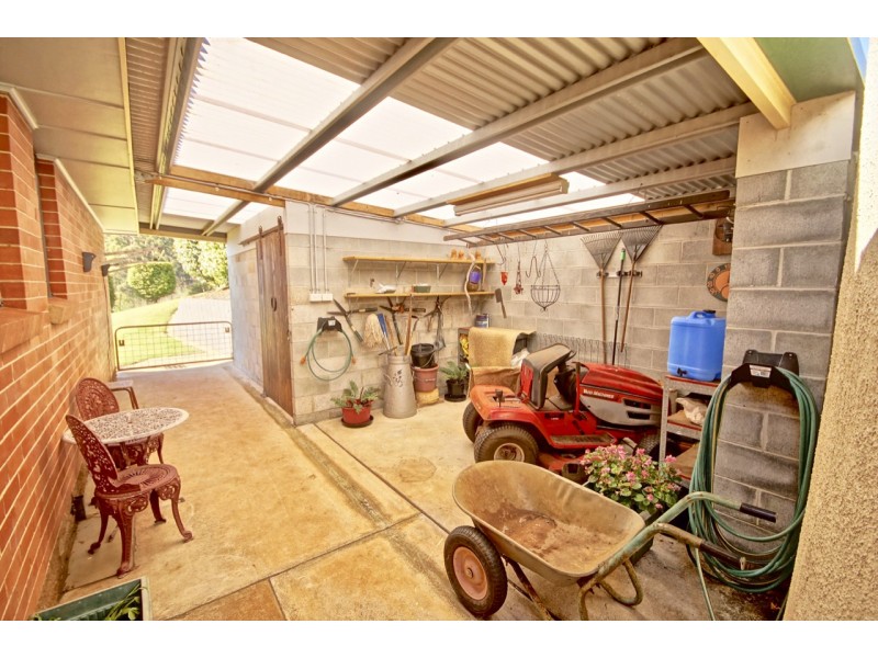 243 Penguin Road, West Ulverstone TAS 7315