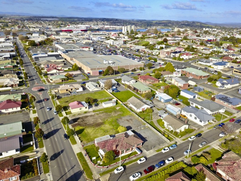75-79 Oldaker Street, Devonport TAS 7310