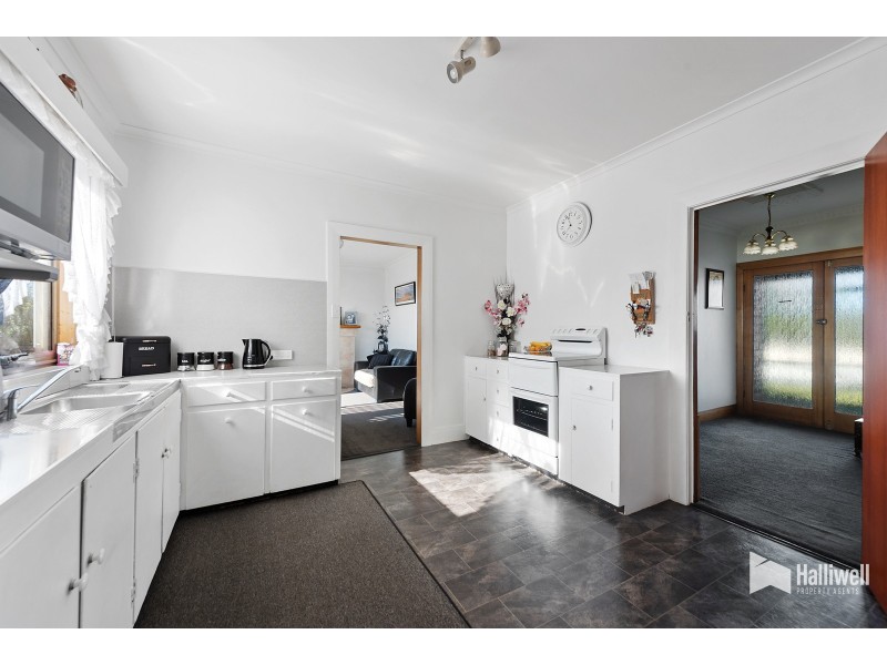 34 Tasman Street, Devonport TAS 7310