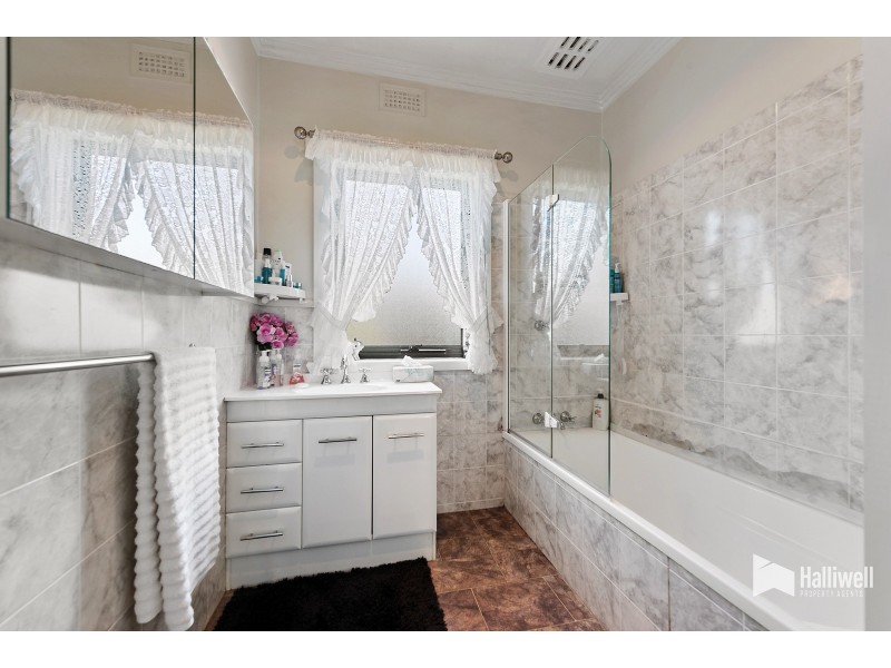 34 Tasman Street, Devonport TAS 7310