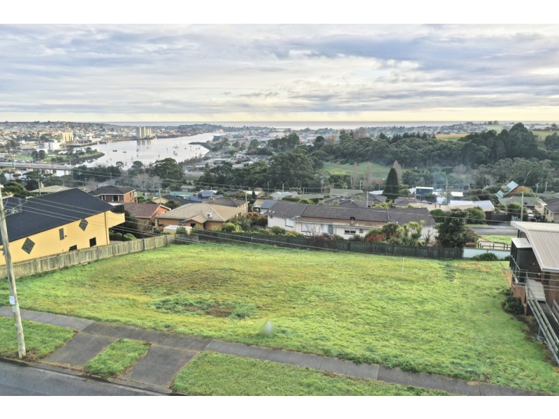 14 Skyline Drive, East Devonport TAS 7310