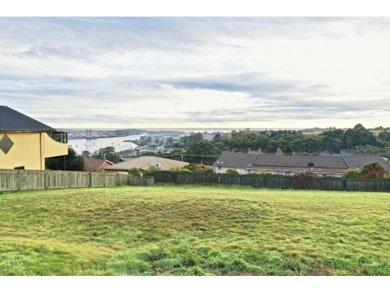 14 Skyline Drive, East Devonport TAS 7310