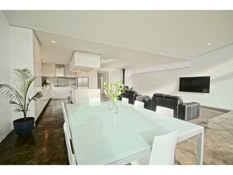 154 Steele Street, Devonport TAS 7310