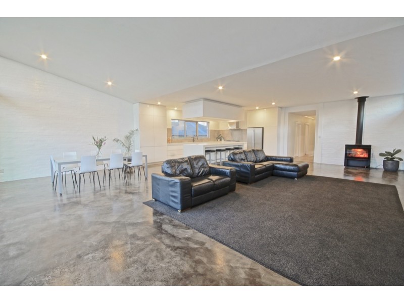 154 Steele Street, Devonport TAS 7310