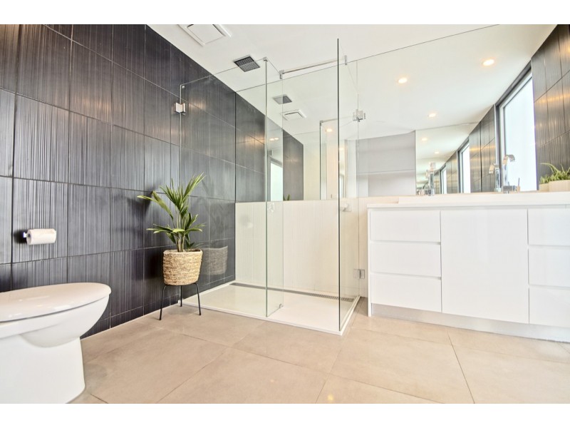 154 Steele Street, Devonport TAS 7310