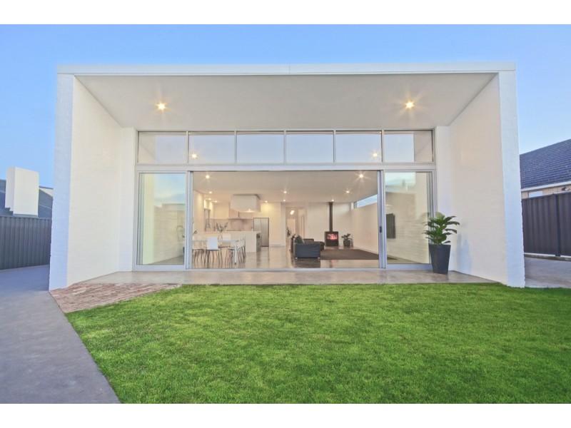 154 Steele Street, Devonport TAS 7310