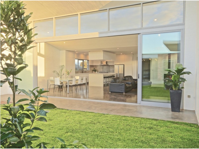 154 Steele Street, Devonport TAS 7310