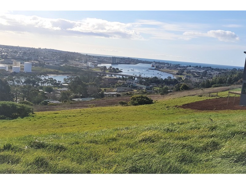 42 Skyline Drive, East Devonport TAS 7310