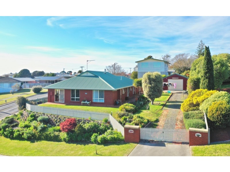 102 Watkinson Street, Devonport TAS 7310