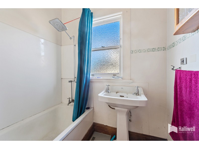 123 Best Street, Devonport TAS 7310