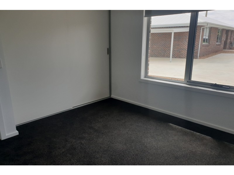 2/4 Tandara Place, East Devonport TAS 7310