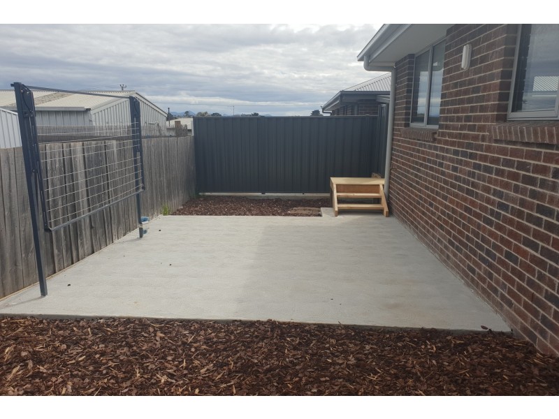 2/4 Tandara Place, East Devonport TAS 7310