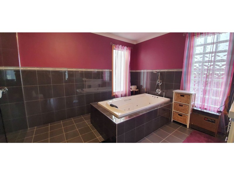 11 Club Drive, Shearwater TAS 7307