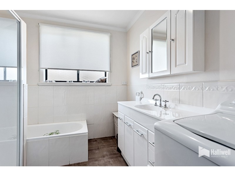 5/1-2 Orana Place, Devonport TAS 7310