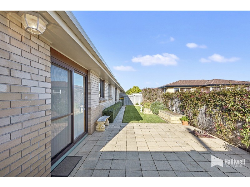 5/1-2 Orana Place, Devonport TAS 7310