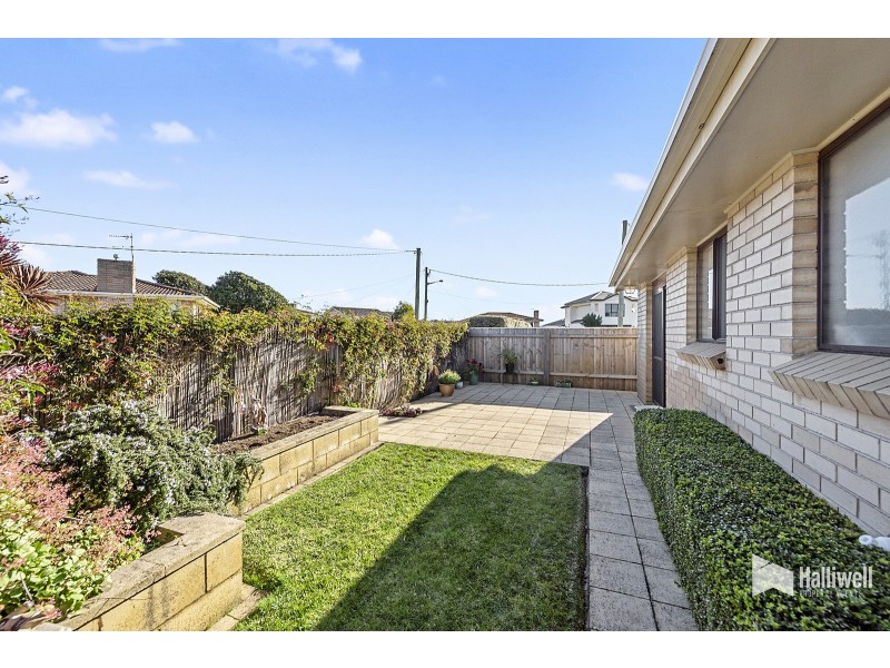 5/1-2 Orana Place, Devonport TAS 7310