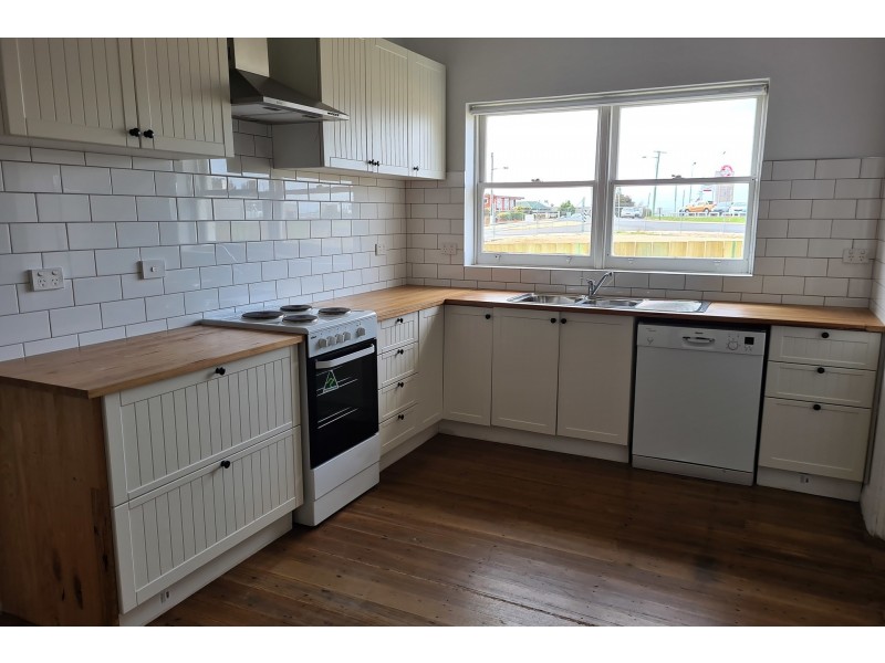171 Steele Street, Devonport TAS 7310