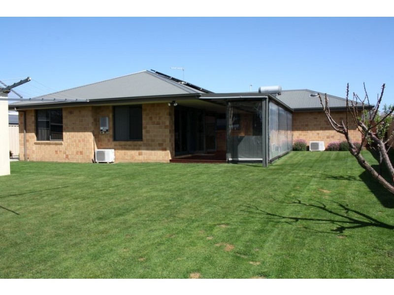 5 Links Court, Shearwater TAS 7307