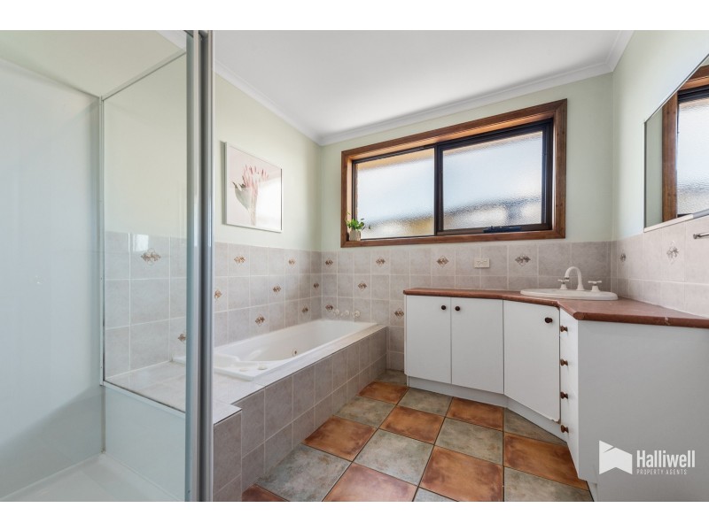 50 Nicholls Street, Devonport TAS 7310