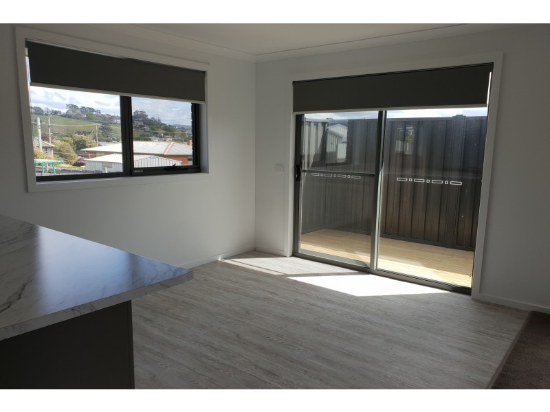 2/2 Tandara Place, East Devonport TAS 7310