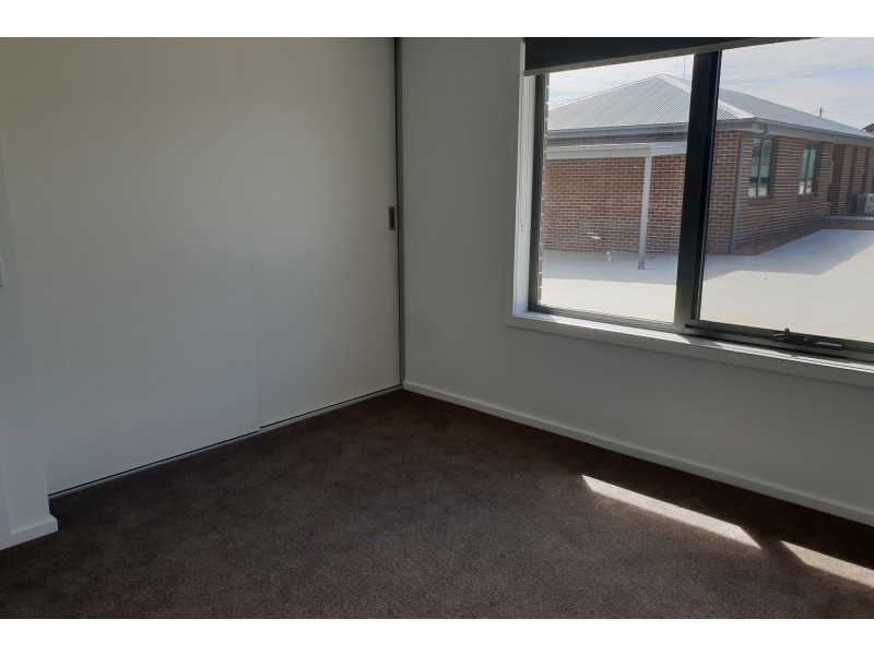 2/2 Tandara Place, East Devonport TAS 7310