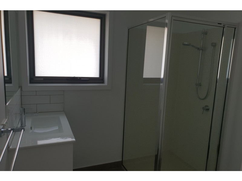 2/2 Tandara Place, East Devonport TAS 7310