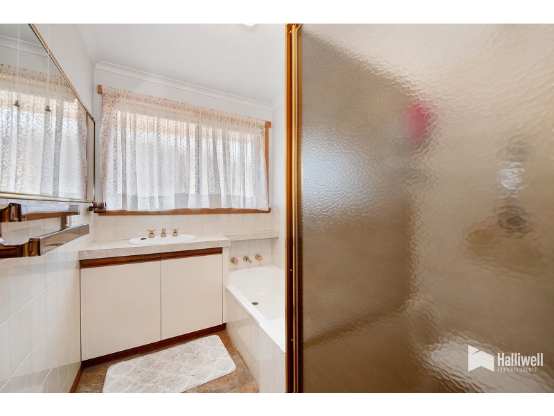 39 Valley Road, Devonport TAS 7310