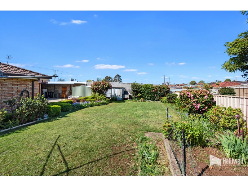 39 Valley Road, Devonport TAS 7310