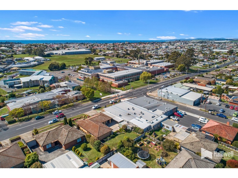 39 Valley Road, Devonport TAS 7310