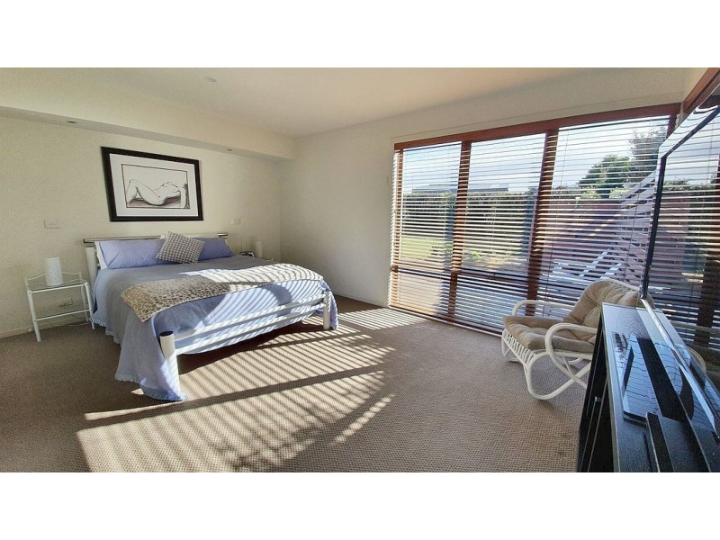 2 Inlet Court, Shearwater TAS 7307