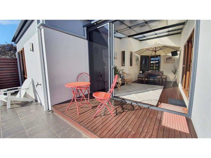 2 Inlet Court, Shearwater TAS 7307