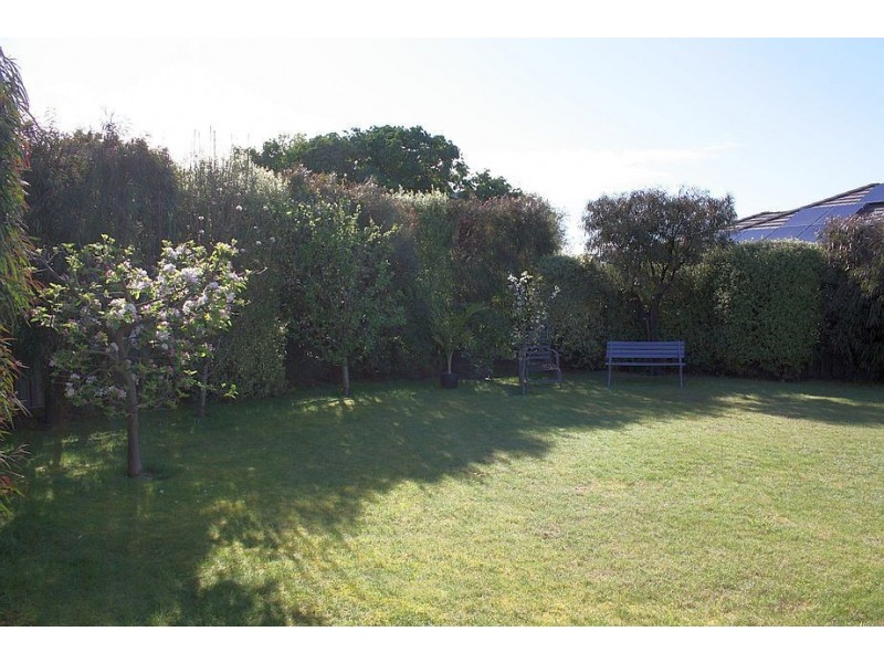 2 Inlet Court, Shearwater TAS 7307