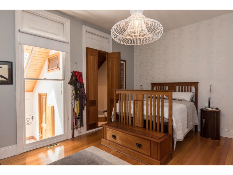 18 Ronald Street, Devonport TAS 7310