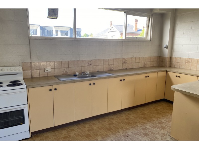 2/12 Victoria Parade, Devonport TAS 7310