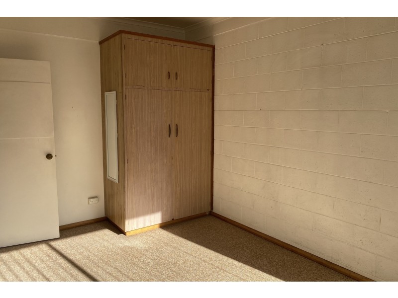 2/12 Victoria Parade, Devonport TAS 7310