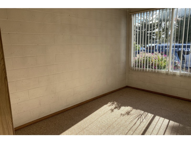 2/12 Victoria Parade, Devonport TAS 7310